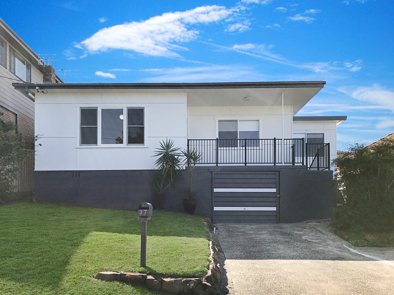 37 Diamond Head Drive, Budgewoi, NSW 2262