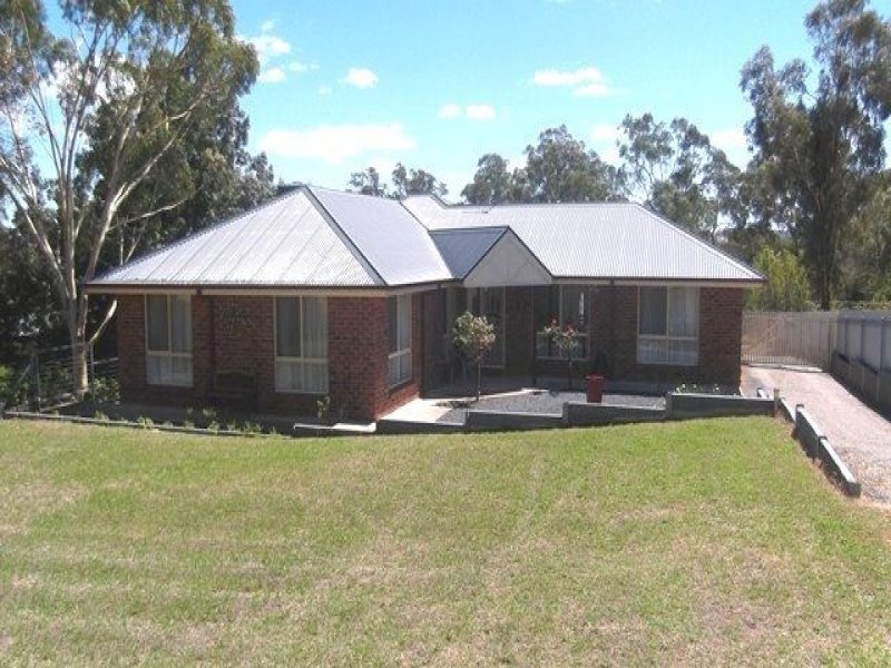 12 Rinkin Street, Cootamundra, NSW 2590 Property Details