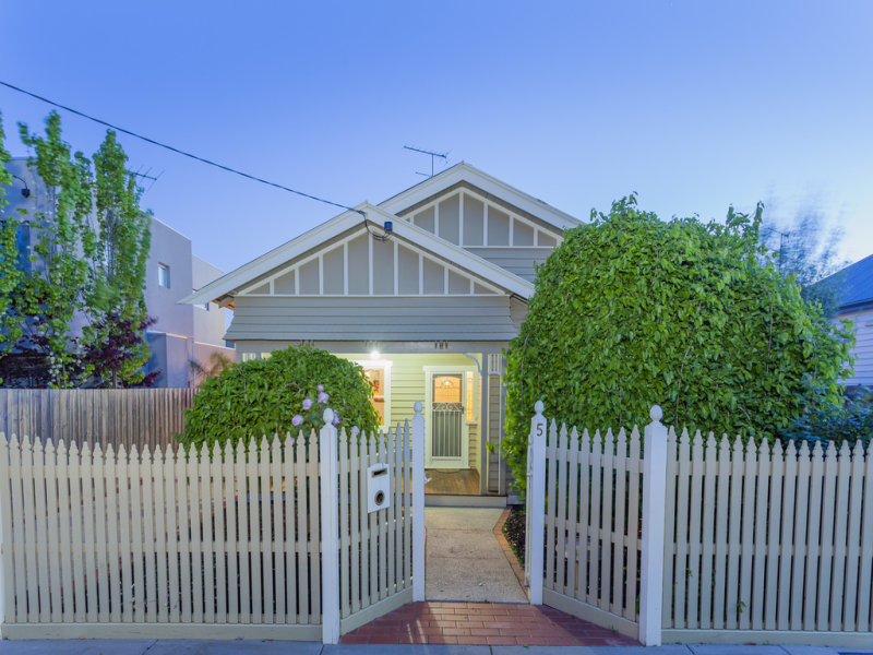 5 Nicholas Street, Newtown, VIC 3220