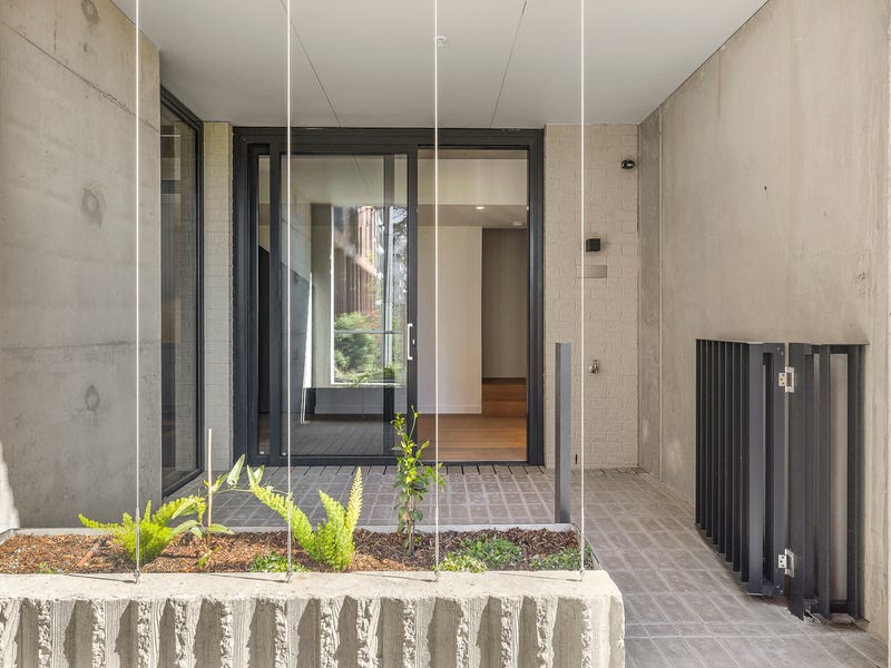 8A Little Miller Street, Brunswick East, Vic 3057 Townhouse for Rent