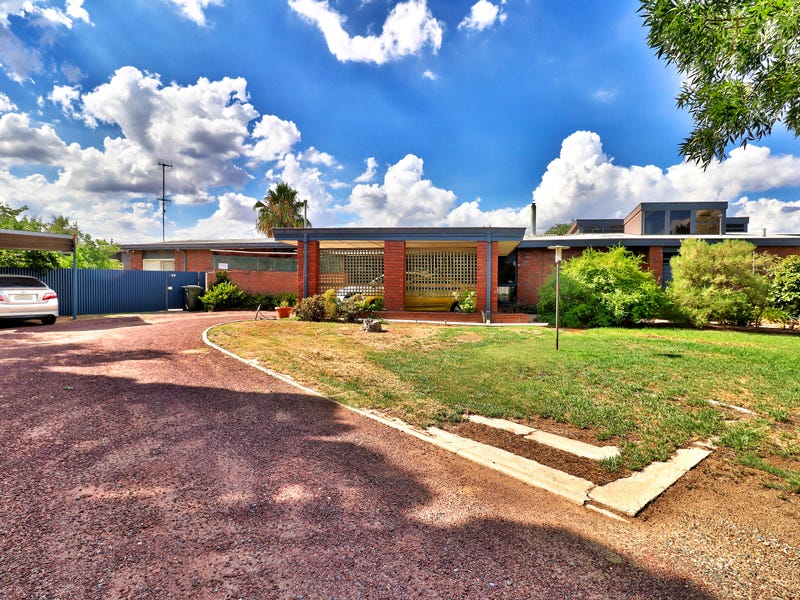 424 Henry Street, Deniliquin, NSW 2710 Property Details