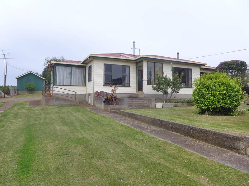 220 Torquay Road, East Devonport, TAS 7310