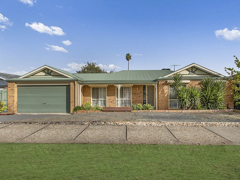 2B Clearview Court, Garfield, VIC 3814