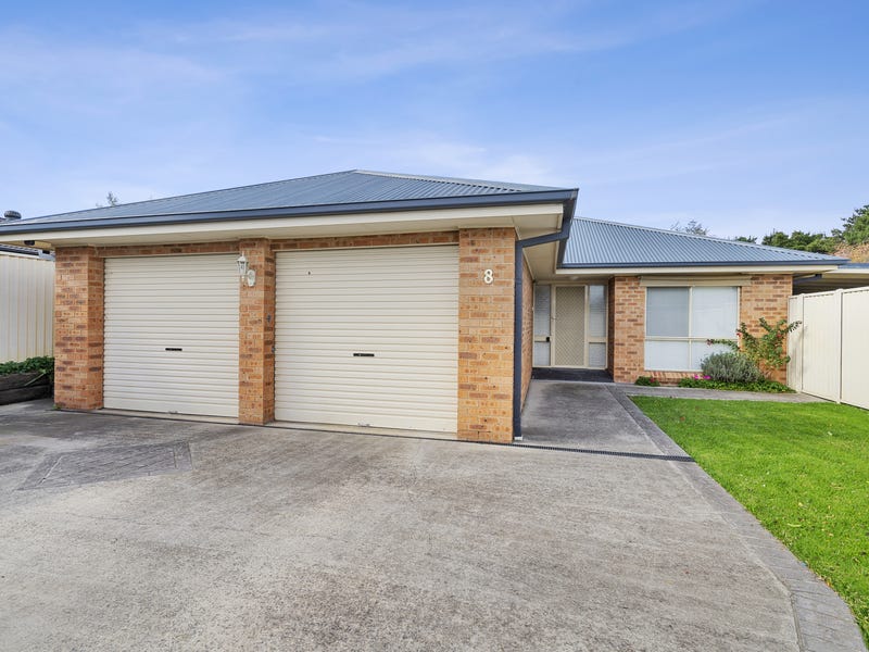 8 Willow Grove Pl, Goulburn, NSW 2580 House for Sale
