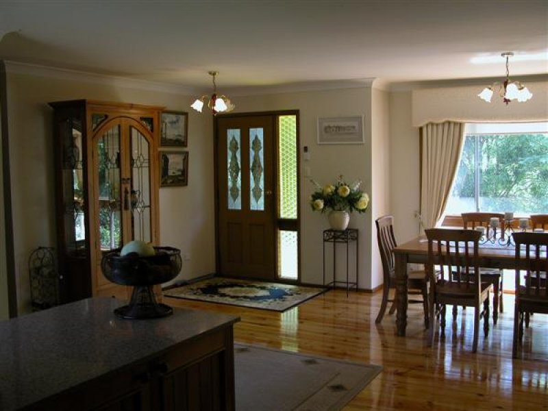 15 Merrett Drive, Moss Vale, NSW 2577