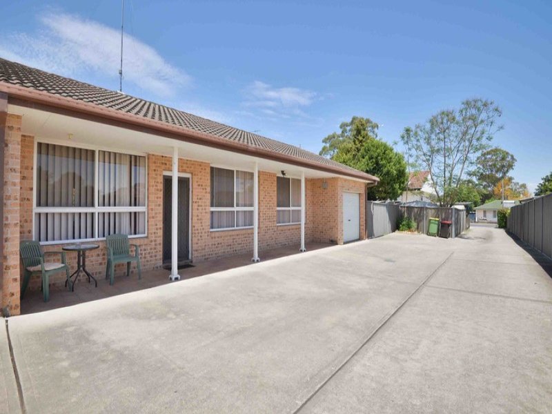 2/10 Woods Road, South Windsor, NSW 2756