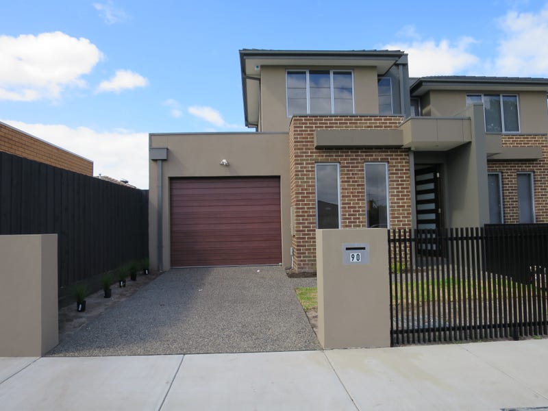 90 Tudor Street, Bentleigh East, VIC 3165