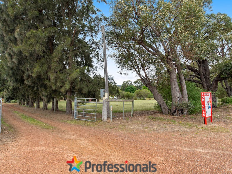 54 McDowell Street, Waroona, WA 6215 Property Details