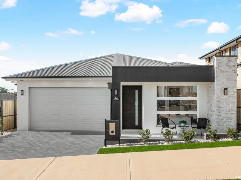 44 Grandhill Parkway (Rouse Hill Heights), Box Hill, NSW 2765