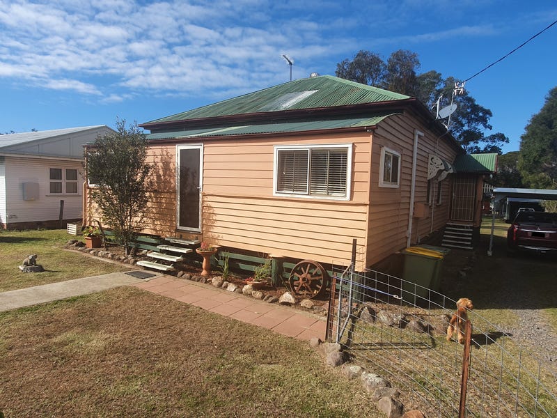 33 Curnow Street, Crows Nest, Qld 4355 House for Sale