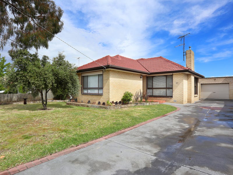 27 Middle Street, Hadfield, VIC 3046