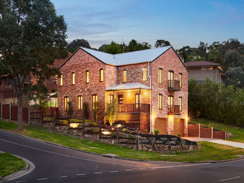 22 Kubis Drive, Ringwood North, VIC 3134