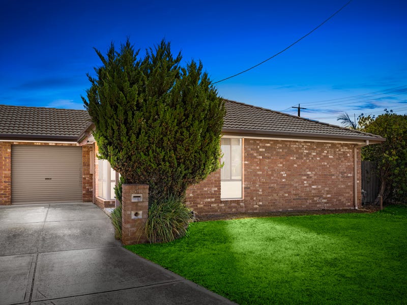 1/30 Silvereye Crescent, Werribee, Vic 3030 Property Details