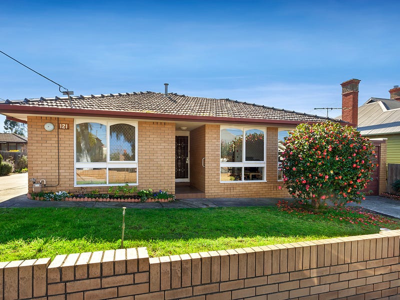 1/121 Darebin Road, Thornbury, Vic 3071 Property Details