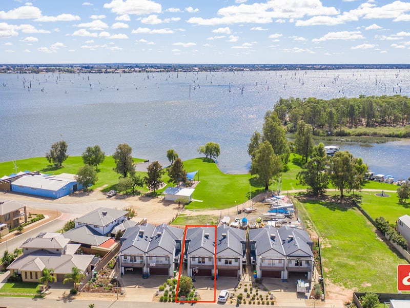 Townhouses for Sale in Yarrawonga, VIC 3730