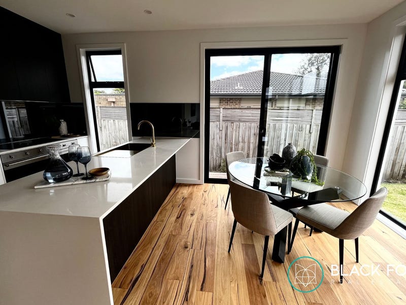 16 Cass Street, Rosebud, Vic 3939 Townhouse for Sale
