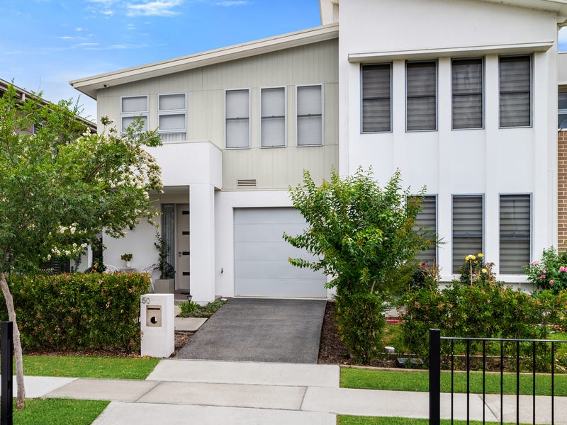 Houses for Sale in Glenmore Park, NSW 2745