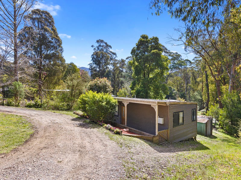15 Reefton Drive, Mcmahons Creek, VIC 3799