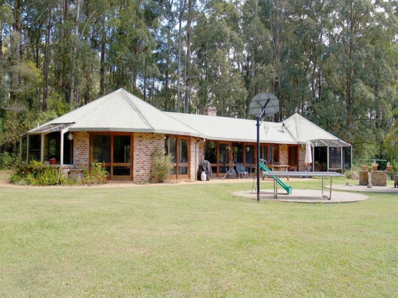 330 Lake Innes Drive, Lake Innes, NSW 2446