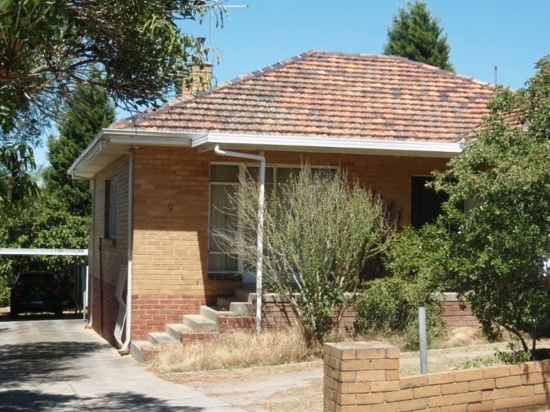 9 Lambourn Road, Watsonia, Vic 3087 Property Details