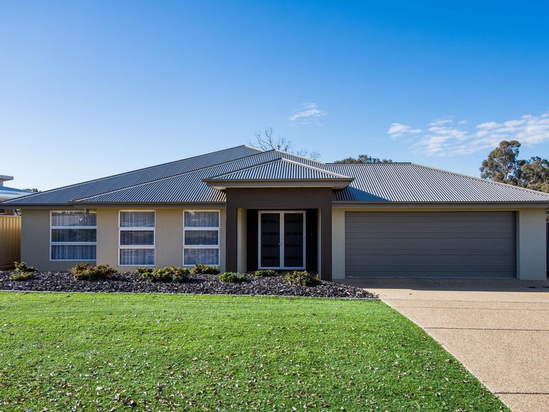 32 Barton Avenue, Lloyd, NSW 2650