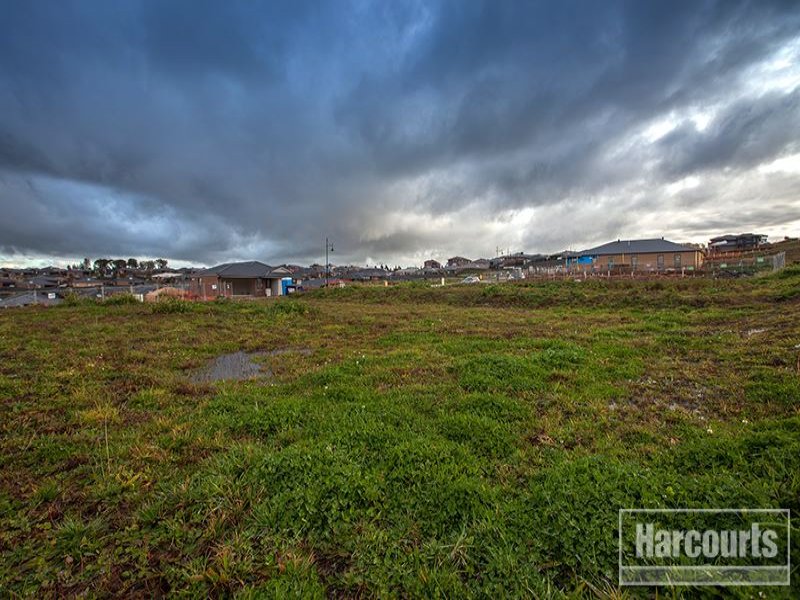 19 Ontario Drive, Pakenham, VIC 3810