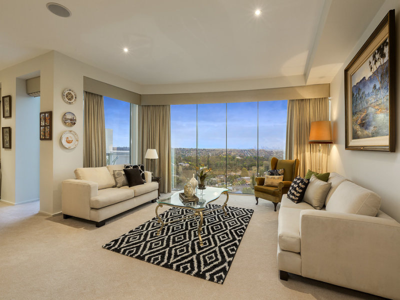 701/1 Sovereign Point Court, Doncaster, VIC 3108