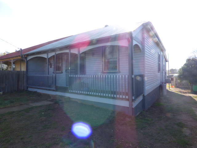 7 North Street Harden Nsw 2587 House For Sale Realestate Com Au