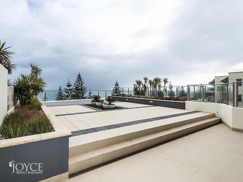 FL 2 16/2 Brighton Road, Scarborough, WA 6019