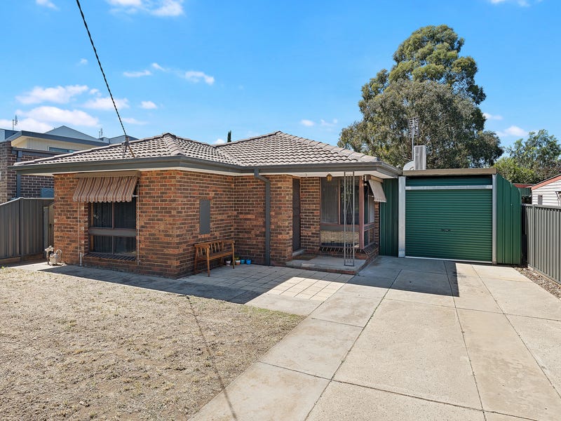 8 Strickland Road, East Bendigo, VIC 3550