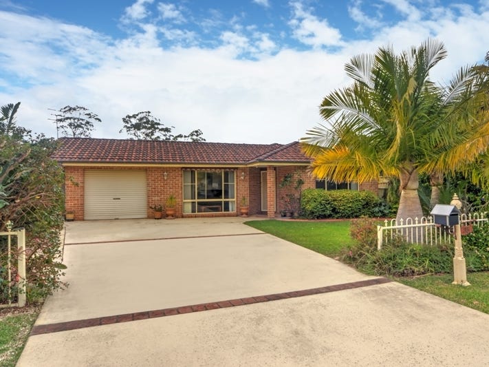 35 Hollingsworth Cres, Callala Bay, NSW 2540