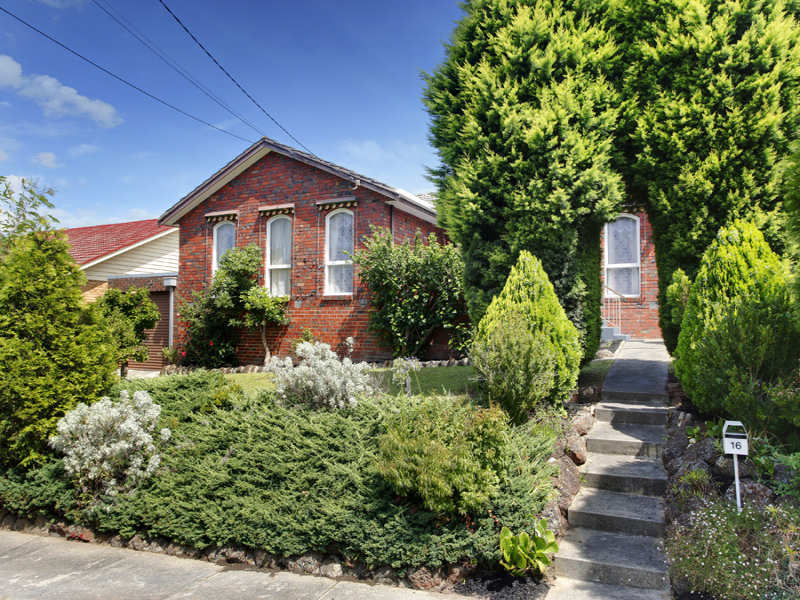 16 Weeden Drive, Vermont South, VIC 3133