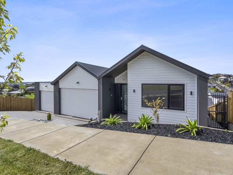 4 Radstock Avenue, Highton, Vic 3216 Property Details