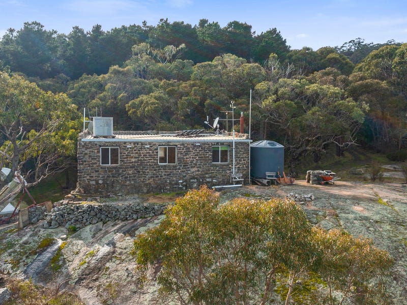 590 Ennis Road, Tallarook, Vic 3659 Property Details