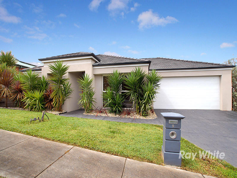 9 Clendon Street, Berwick, Vic 3806 Property Details