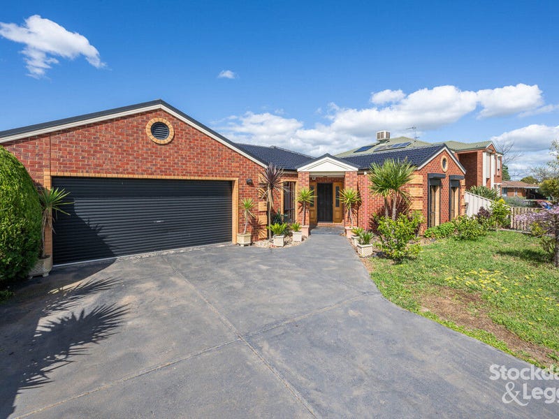 17 Banks Place, Shepparton, Vic 3630 House for Sale