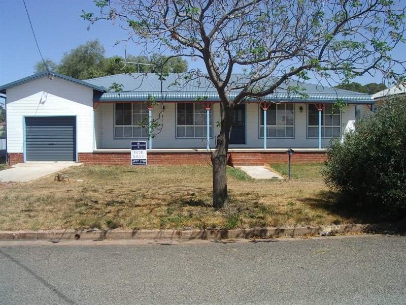 130 Vesper Street, Temora, NSW 2666