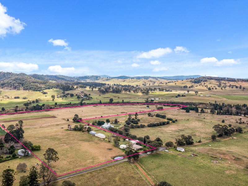 97 Aberglasslyn Lane, Aberglasslyn, NSW 2320 House for Sale