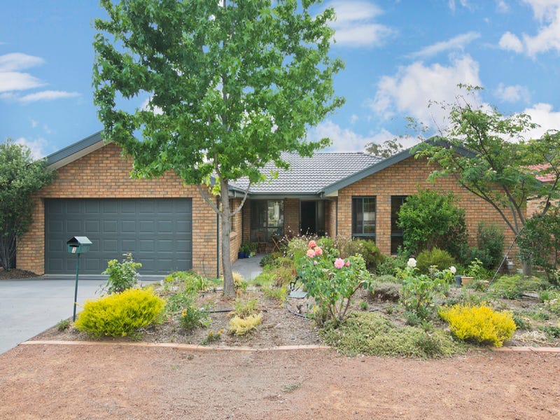 3 Pemberton Place, Jerrabomberra, NSW 2619