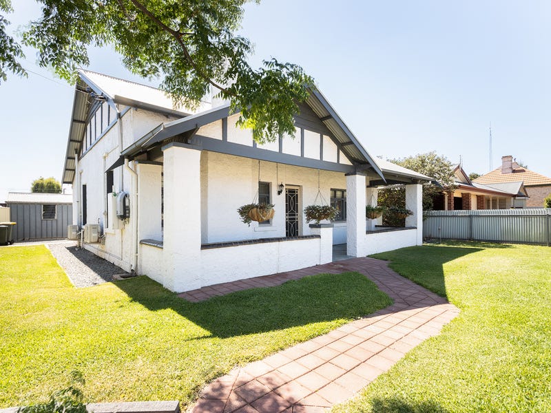 18 Waring St, Kadina, SA 5554 House for Sale