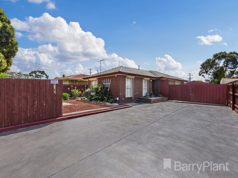 3 Vista Drive, Melton, VIC 3337