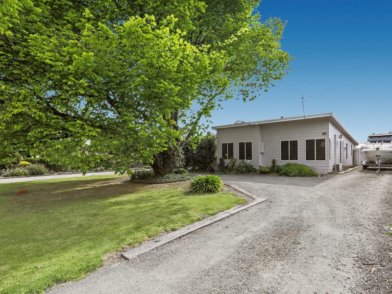 9 Cross Road, Devon Meadows, VIC 3977