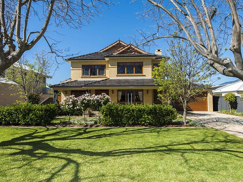 20 Gairloch Street, Applecross, WA 6153