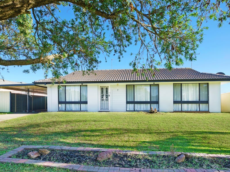 1/7 Dampier Avenue, Werrington County, NSW 2747 House for Sale