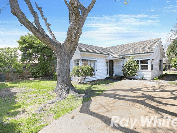 12 Evesham Road, Cheltenham, Vic 3192 Property Details