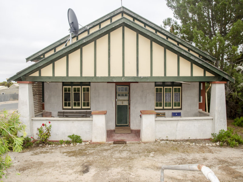 6 Wells Street, Streaky Bay, SA 5680