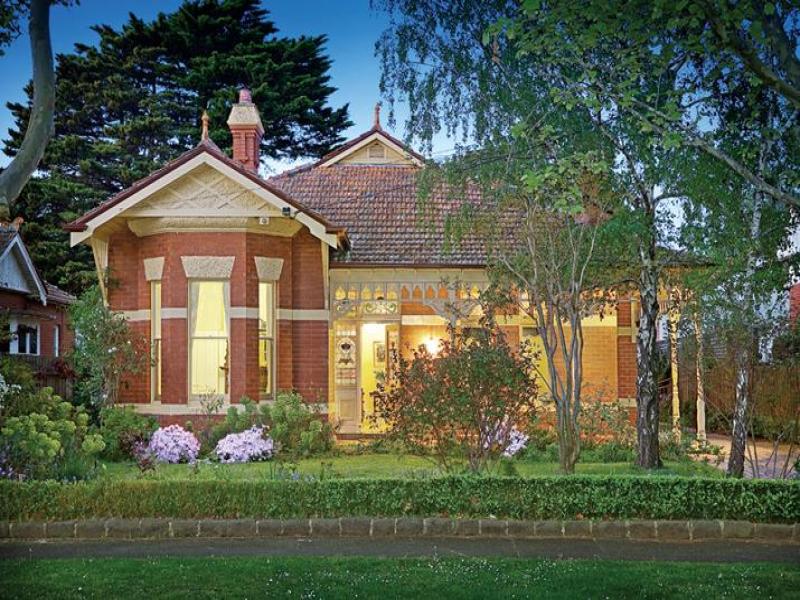 33 Manning Road, Malvern East, VIC 3145