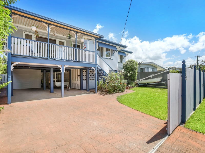 112 Whiting Street, Labrador, Qld 4215 Property Details