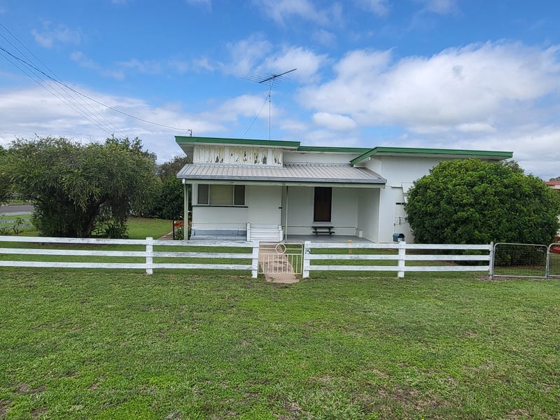 15 Gilchrist St, Moura, Qld 4718 Property Details