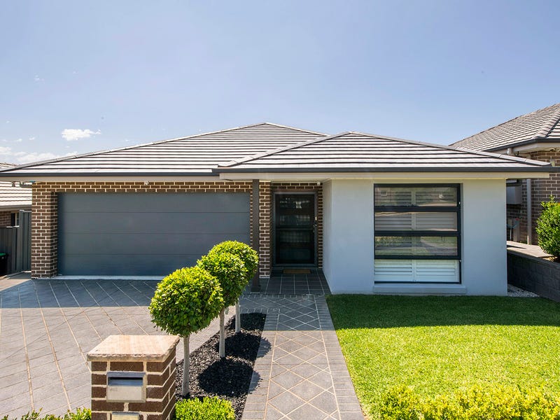 9 Flagship Rdge, Jordan Springs, NSW 2747